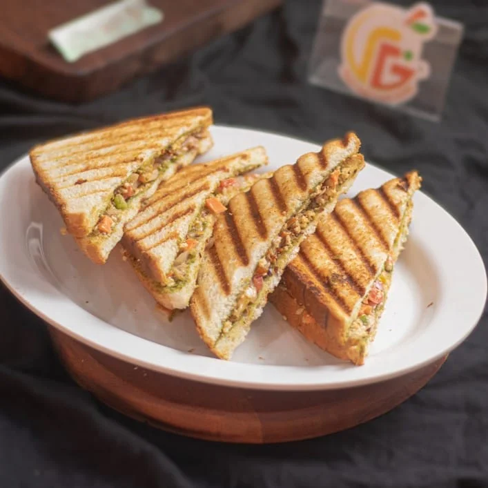 Veg Sandwich / 4pcs.