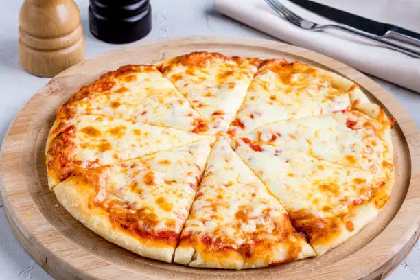 Cheese Margherita Pizza By Delicious Pizza