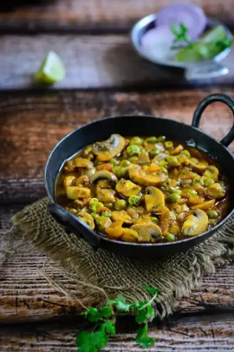 Mashroom Matar