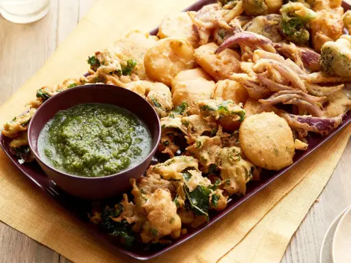 Mix Veg Pakoda By Wooden Spoon 