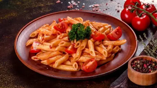 Red Pasta by Delicious Pizza 