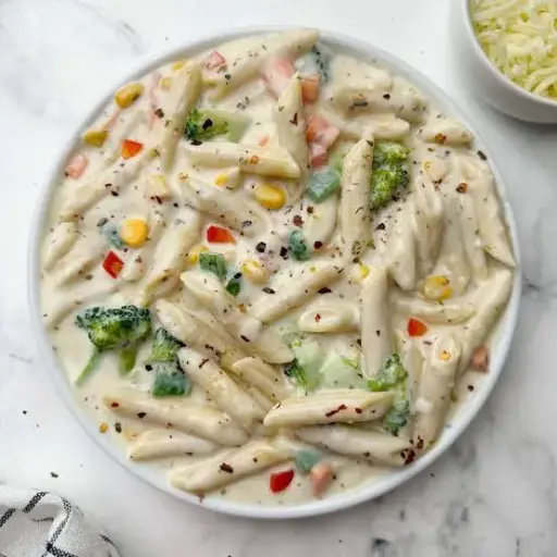 White Pasta by Delicious Pizza 