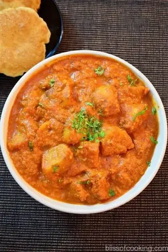Dum Aloo Banarasi by Wooden Spoon
