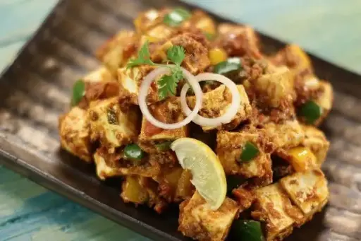 Paneer Takatak by Wooden Spoon 