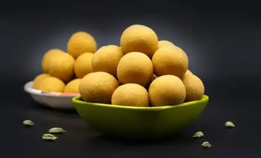 Besan ladoo Naivedyam Pandit Jii (Desi Ghee)